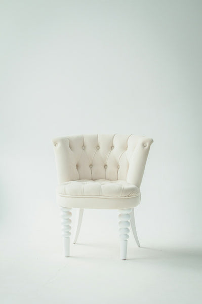 Rattan Lounge Chair in Natural Rattan/Cream